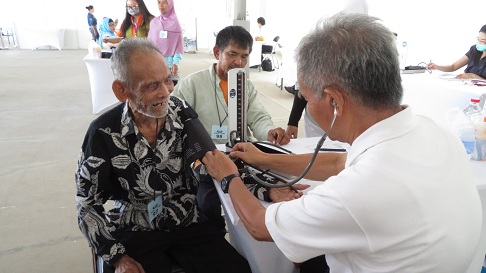 https://images-residence.summarecon.com/images/gallery/article/6979/pemeriksaan kesehatan tzu chi 1.jpg